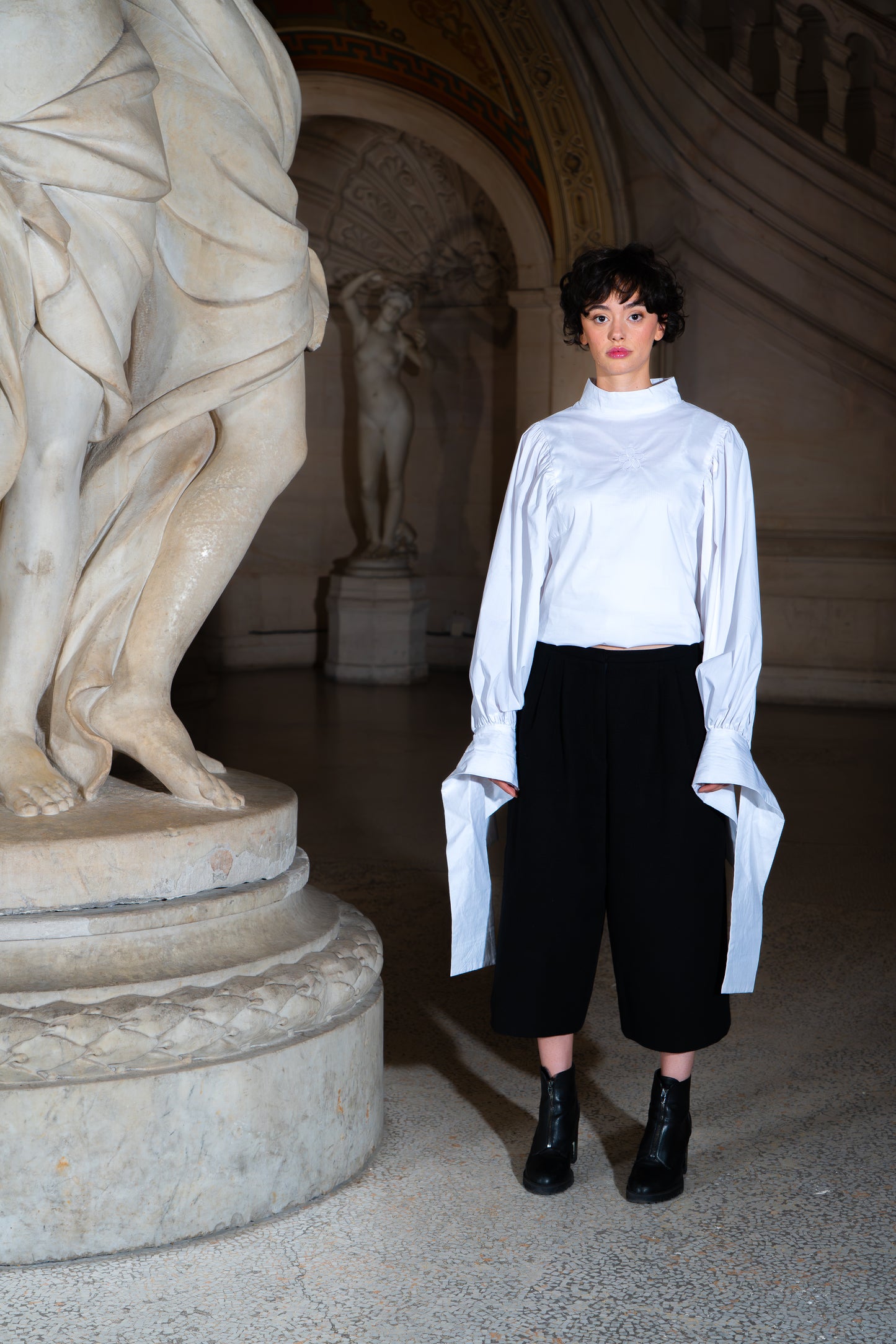 LA BLOUSE CASTA