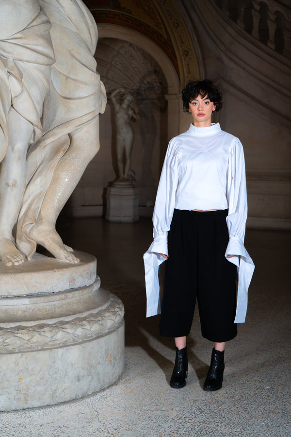 LA BLOUSE CASTA