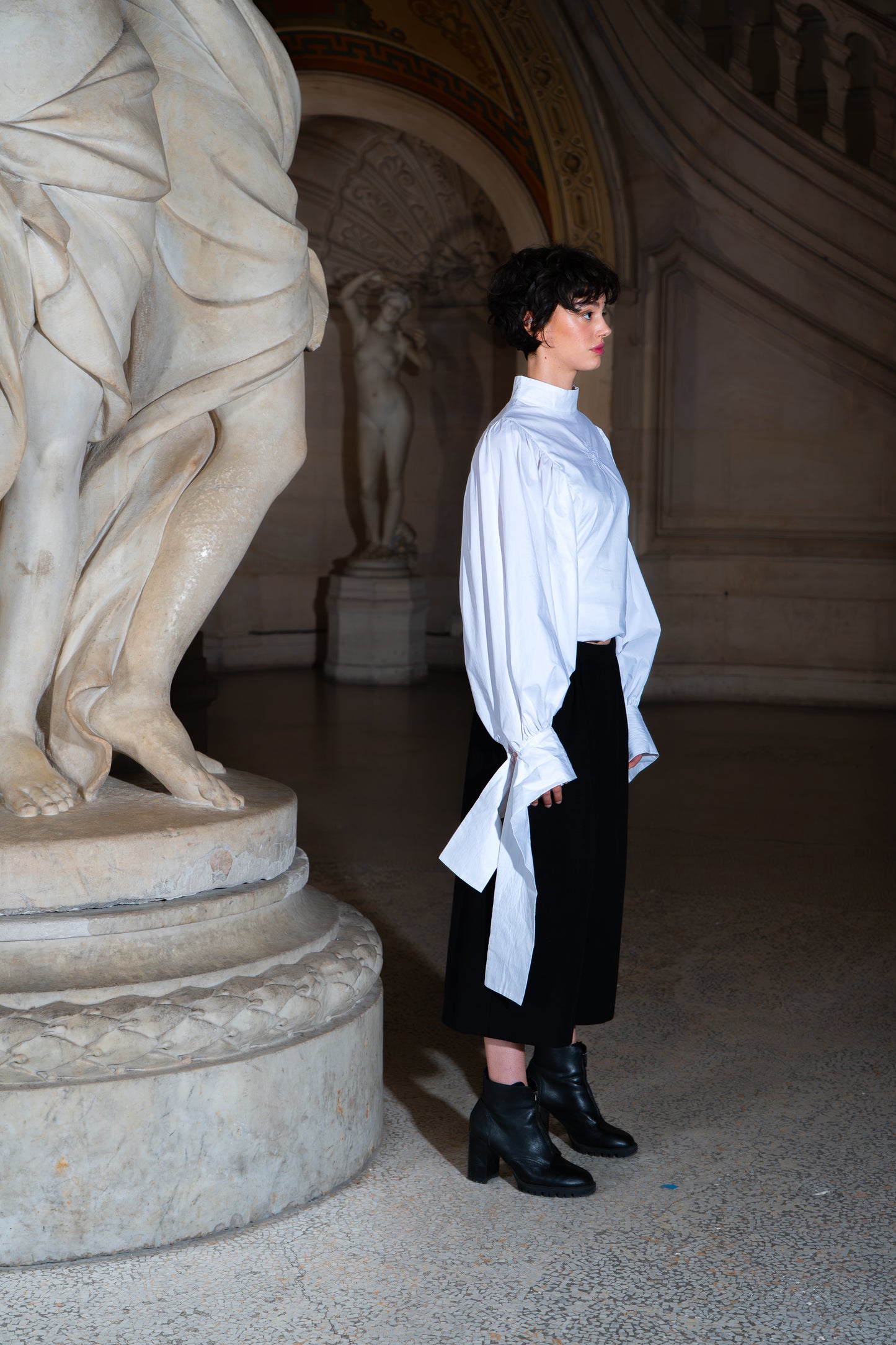 LA BLOUSE CASTA