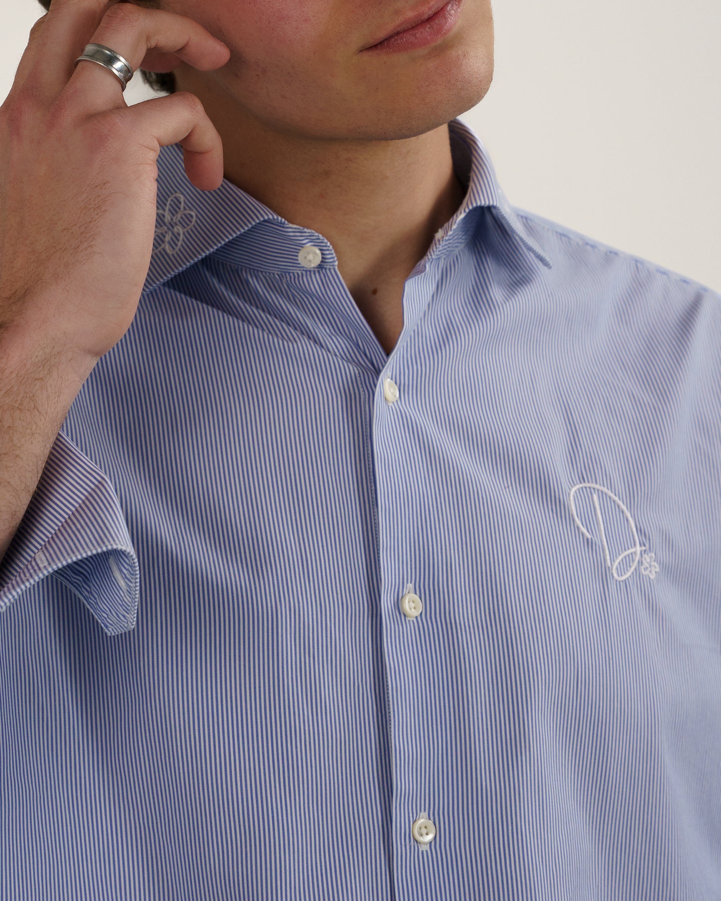 CHEMISE RAYÉE BLEU ET BLANCHE